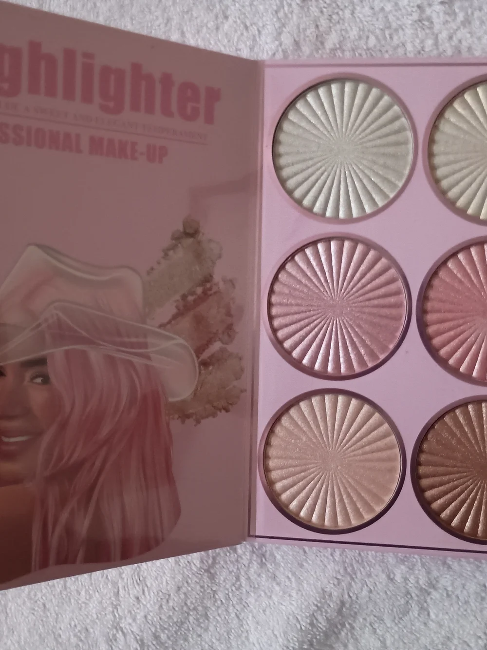 Abella karol makeup